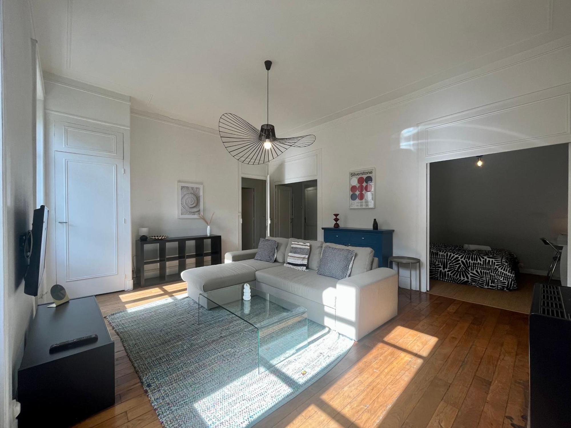 Suite Lavanni Лион Экстерьер фото