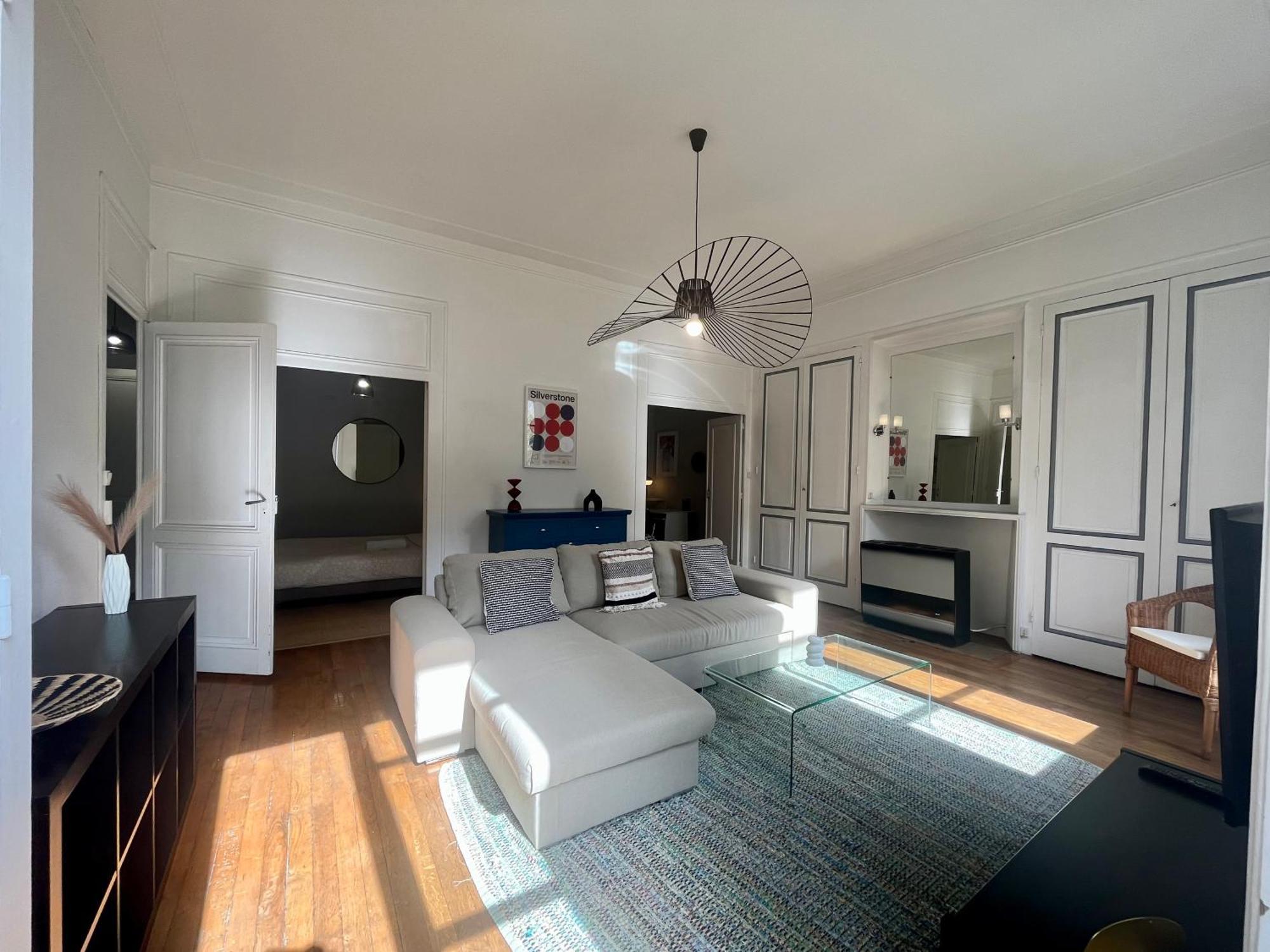 Suite Lavanni Лион Экстерьер фото